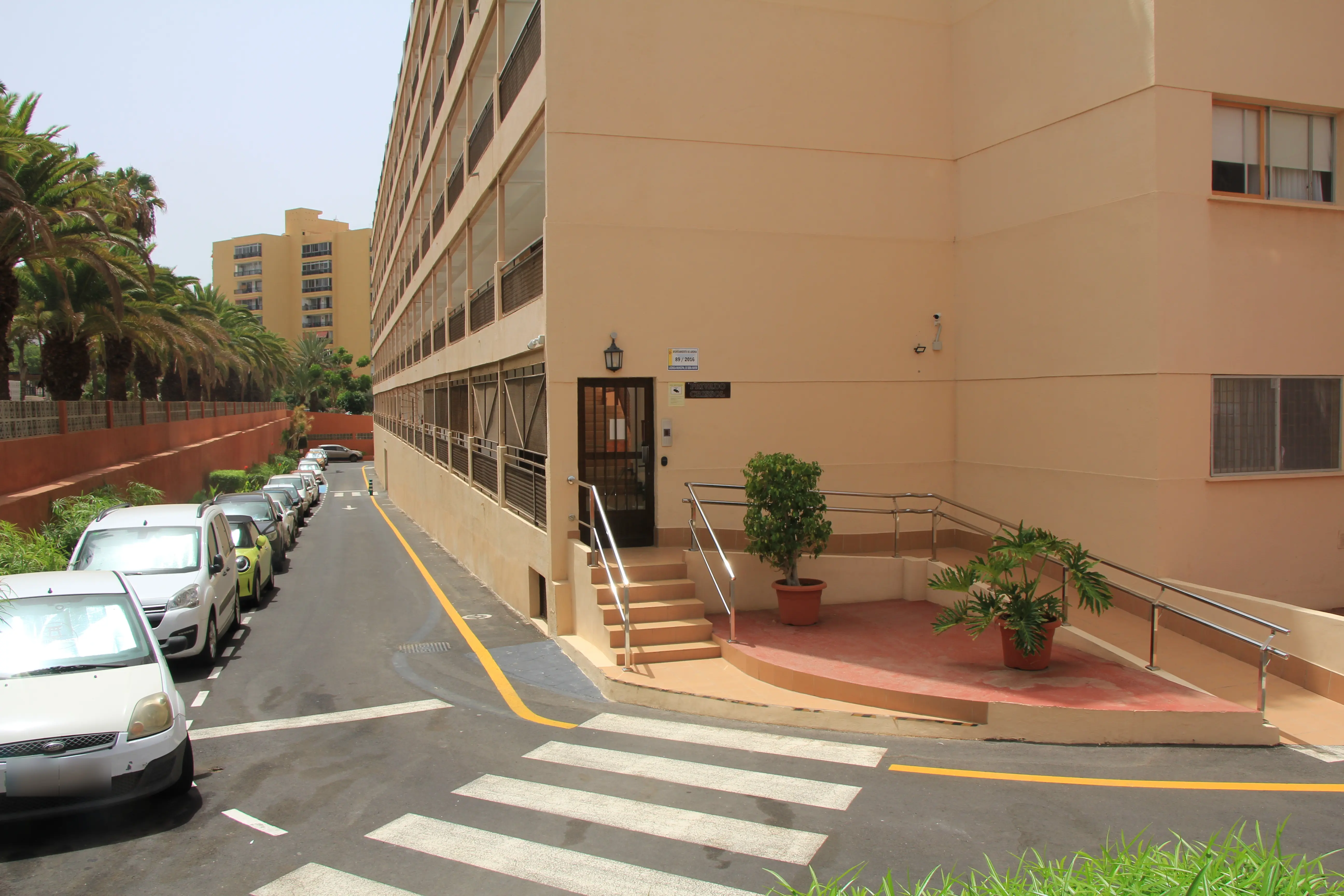 Rampa per disabili e parcheggio