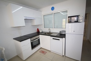 04 kitchen area
